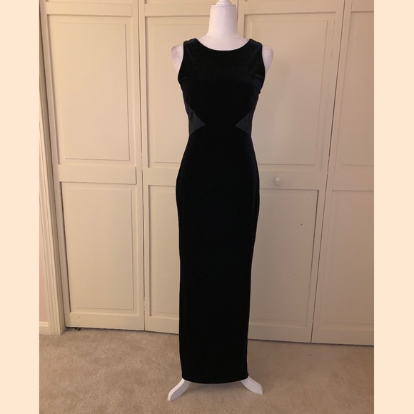 Rhapsody Dresses & Skirts - Velvet Black Dress✨